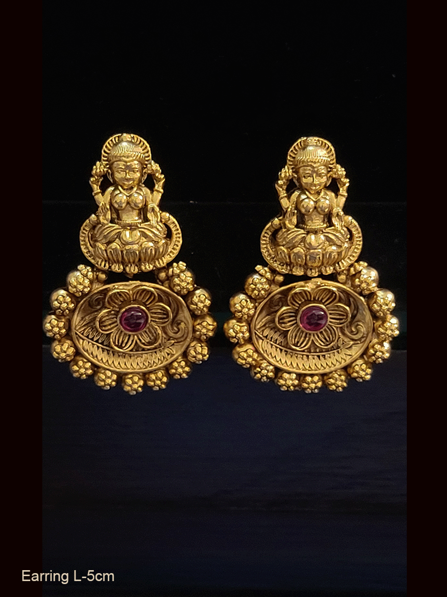 Glory of Gold | Floral earrings online – GautamBanerjee