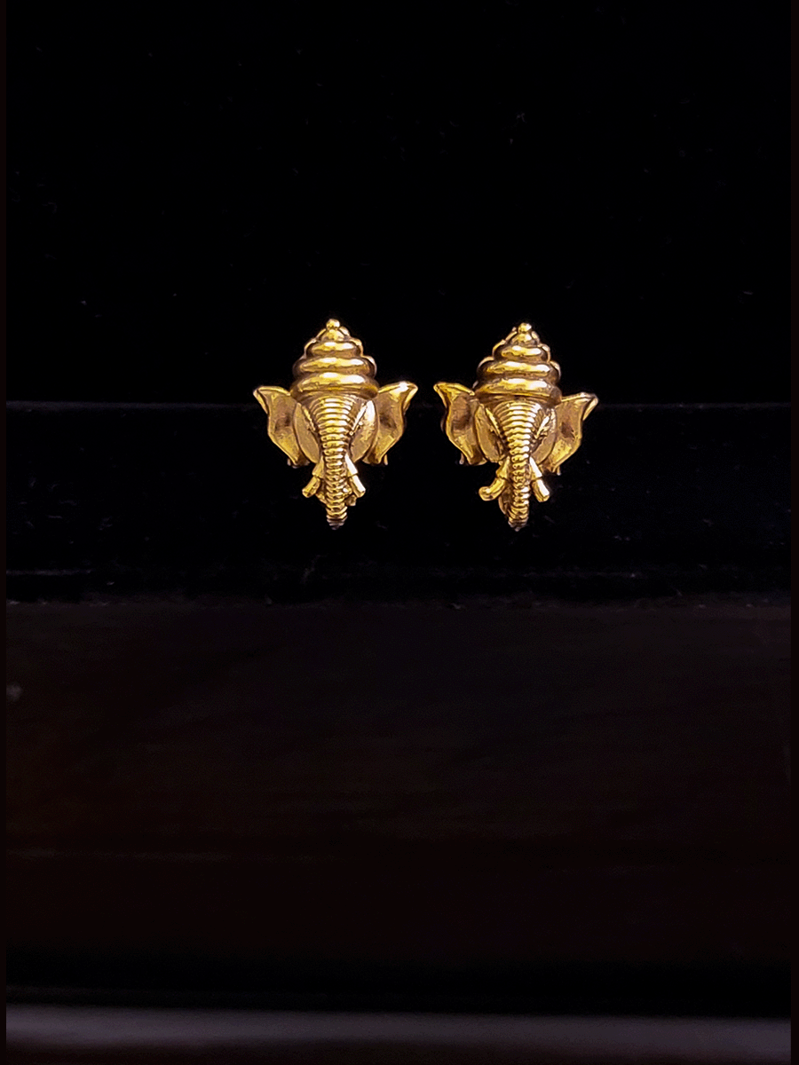 Small ganpatiji face studs(1.5cm)