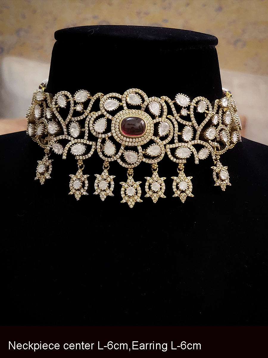 Mehandi polish kundan choker with coloured stone center set