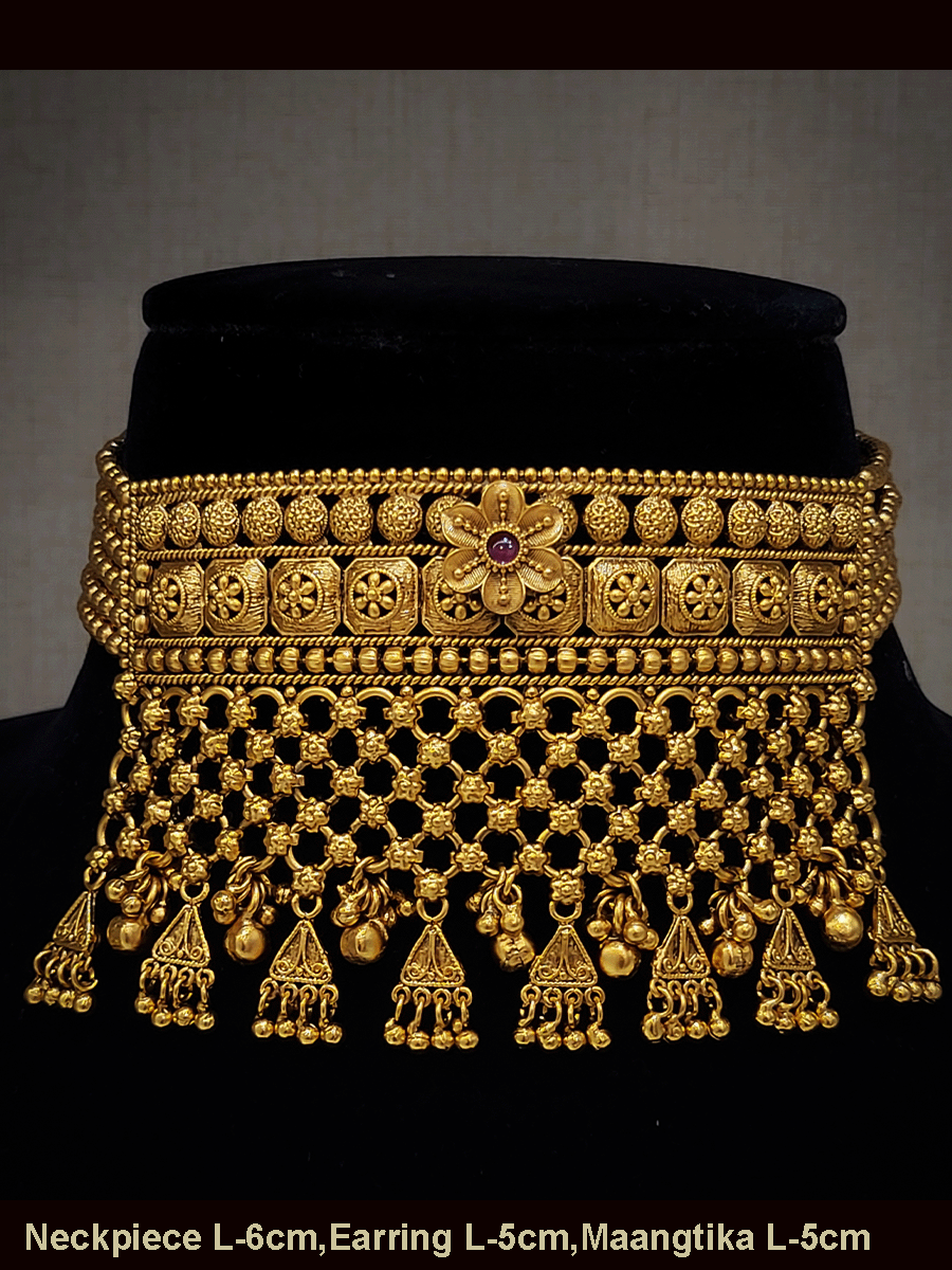 Six gold bead side strings 6cm broad rajputi choker set