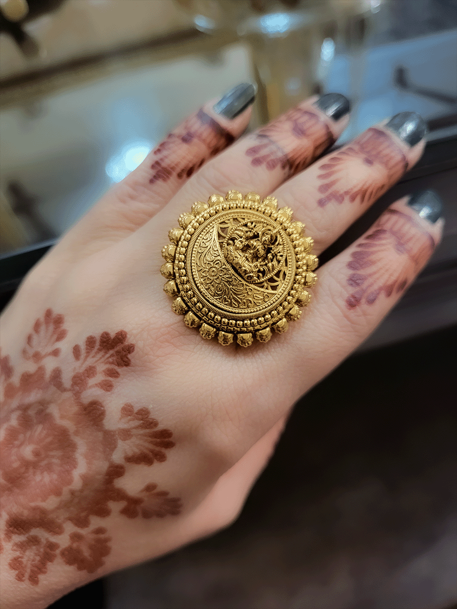 Laxmiji motif in self design circular adjustable ring