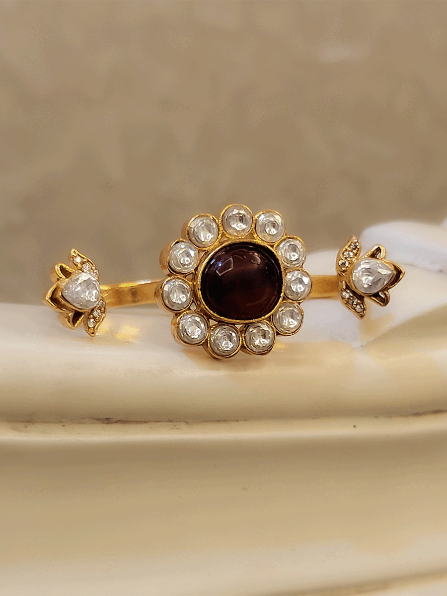 Kundan flower with coloured stone in the middle adjustable double finger ring