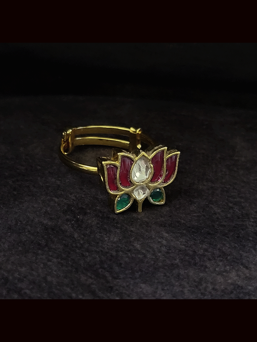 Adjustable lotus design paachi kundan ring