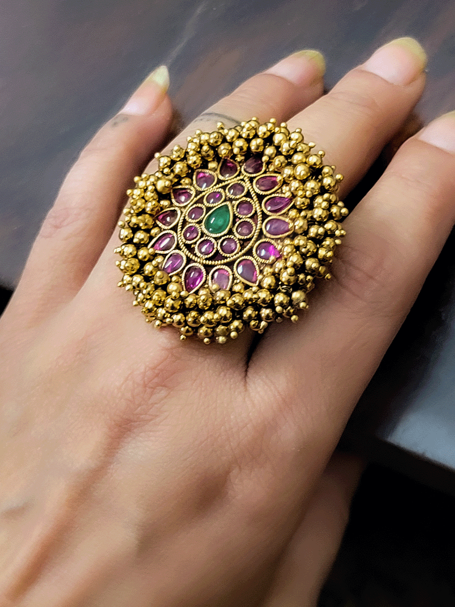 Leaf shaped 5cm long adjustable ghunghru lace ring with ruby and green stones