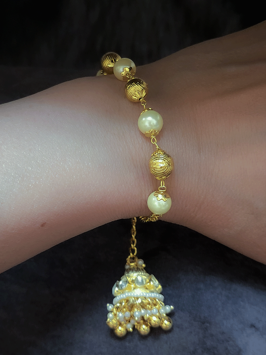 Tether Bracelet in Gold – Lady Grey