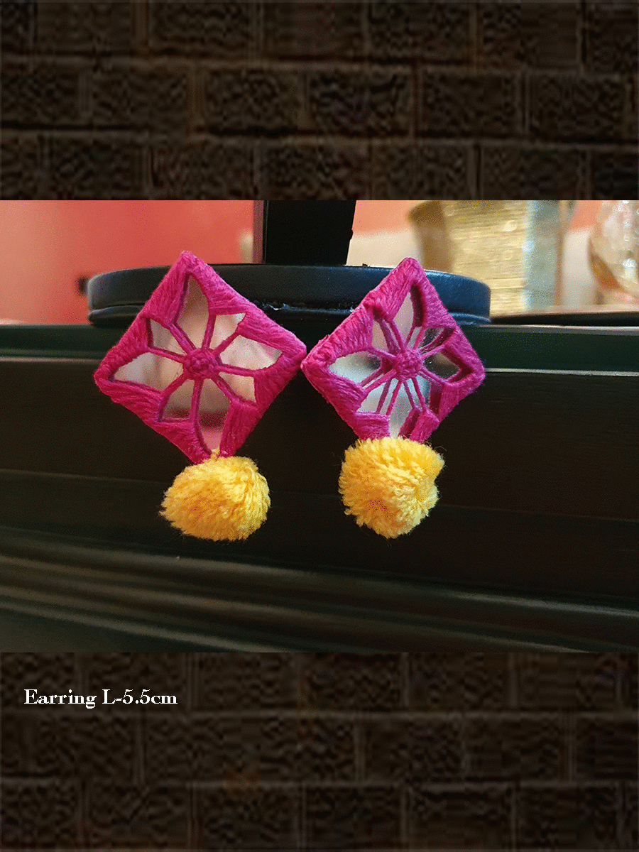 Kite shaped thread and mirror work earring - Odara Jewellery