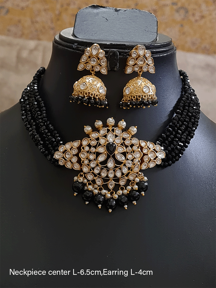 Five coloured side string kundan center piece set with string coloured stone in neckpiece - Odara Jewellery