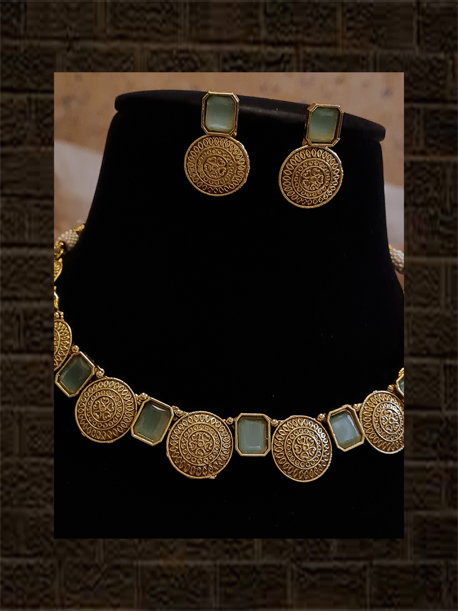 Self design circular tukdies with rectangular stones set - Odara Jewellery